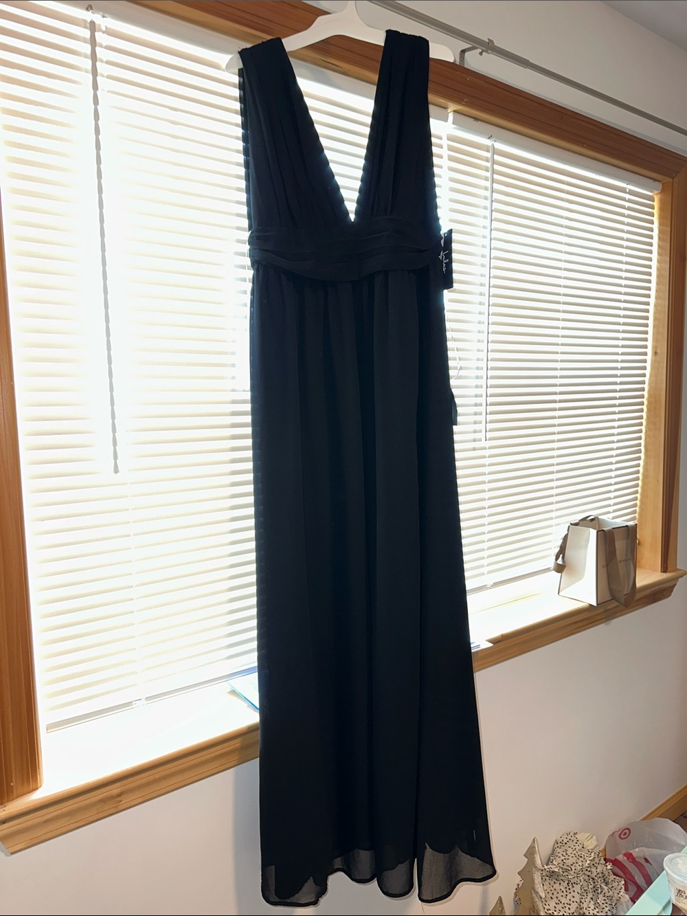 Lulu's Black V-Neck Empire Waist Maxi Dress - Picture 1 of 11